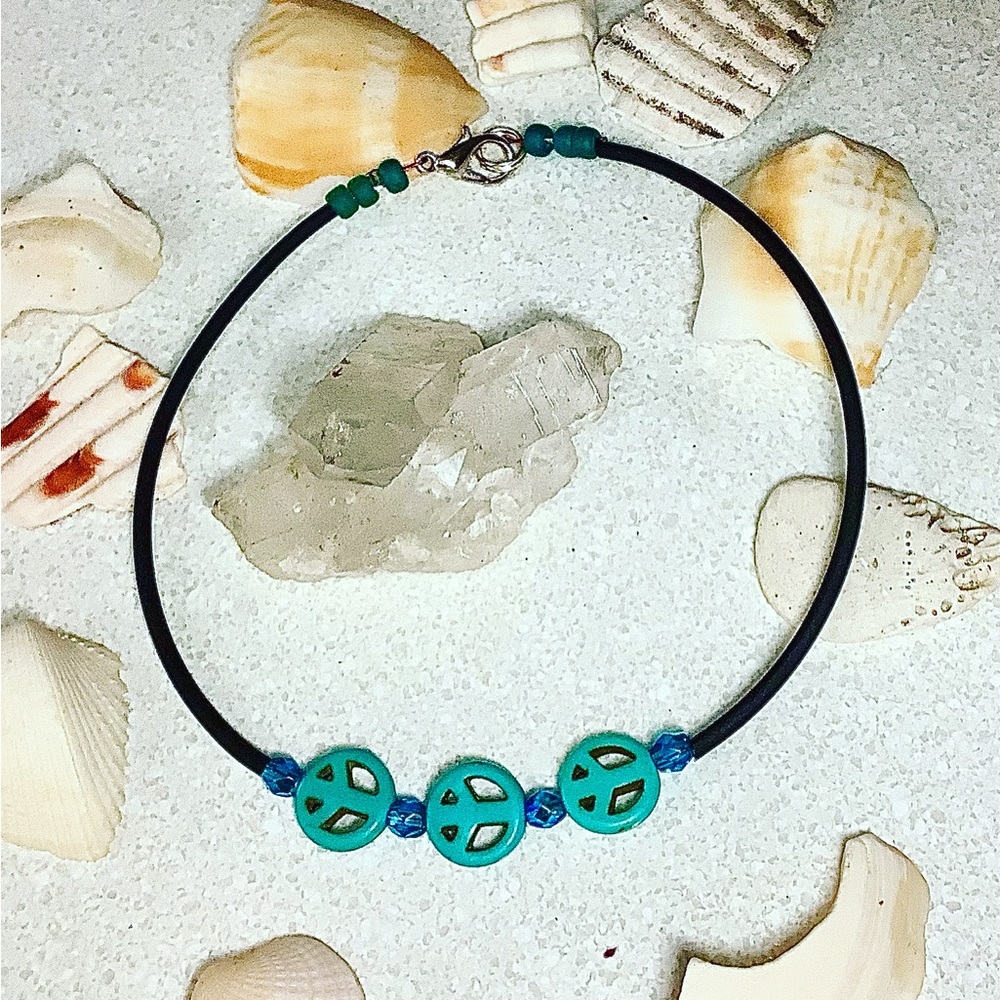 Triple turquoise peace-sign vegan leather anklet